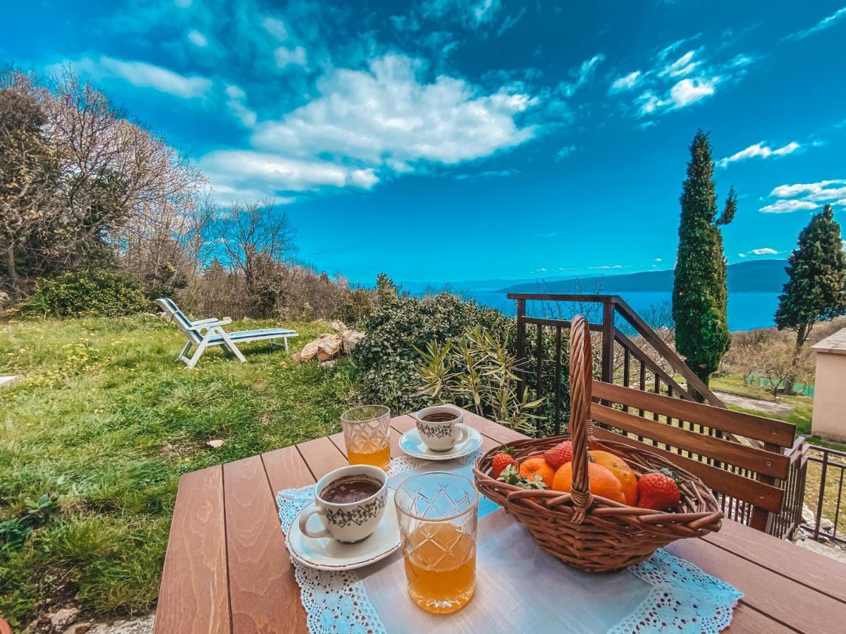 Holiday Home Istra Plomin Eksteriør bilde